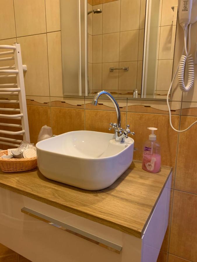 Hotel Kameleon タルノブジェク エクステリア 写真