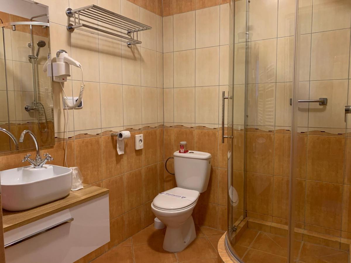 Hotel Kameleon タルノブジェク エクステリア 写真